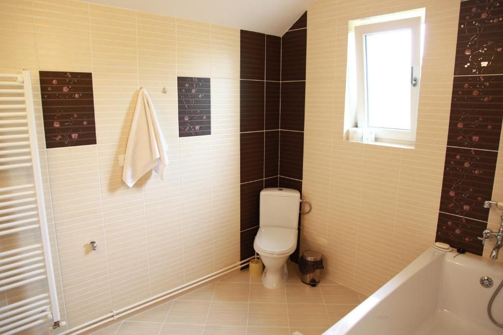 Casa File De Poveste Targu Jiu Ruang foto