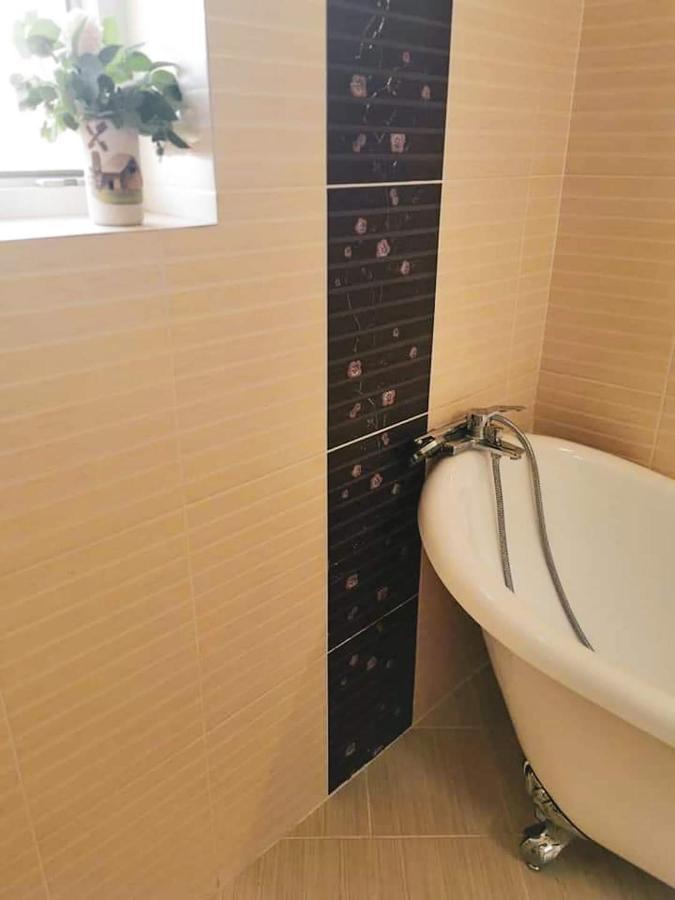 Casa File De Poveste Targu Jiu Bagian luar foto