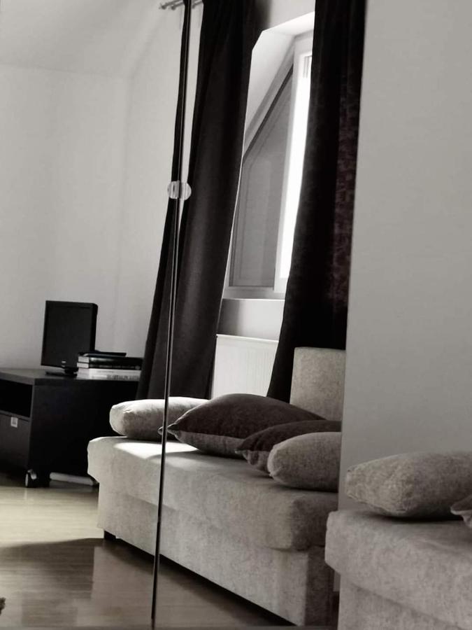 Casa File De Poveste Targu Jiu Bagian luar foto